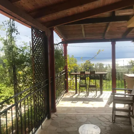 Eleni's Hébergement de vacances *